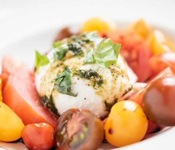 Burrata et tomateas anciennes-vinaigres-codina-artisanat-recettes-lagrasse-